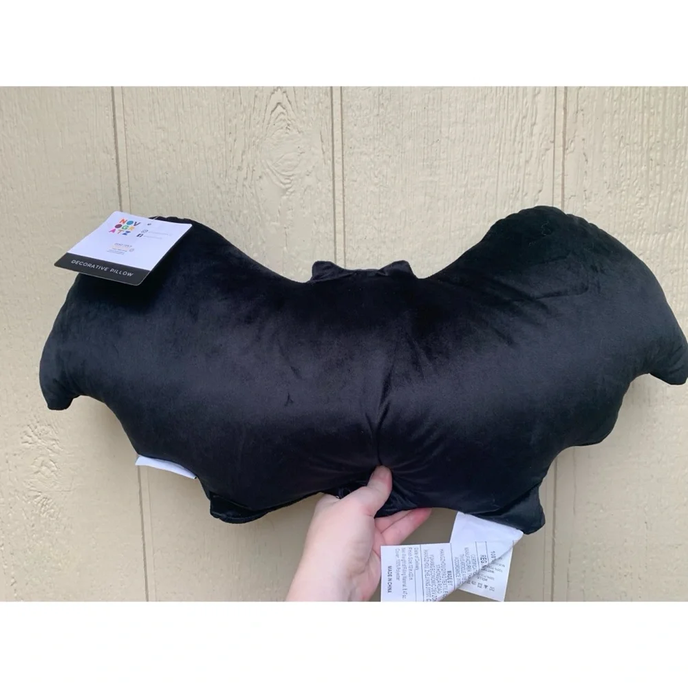 NWT Novogratz Bat Plush Pillow🦇